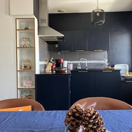 Grand Appartement Renove Au Coeur De Royan Exterior foto